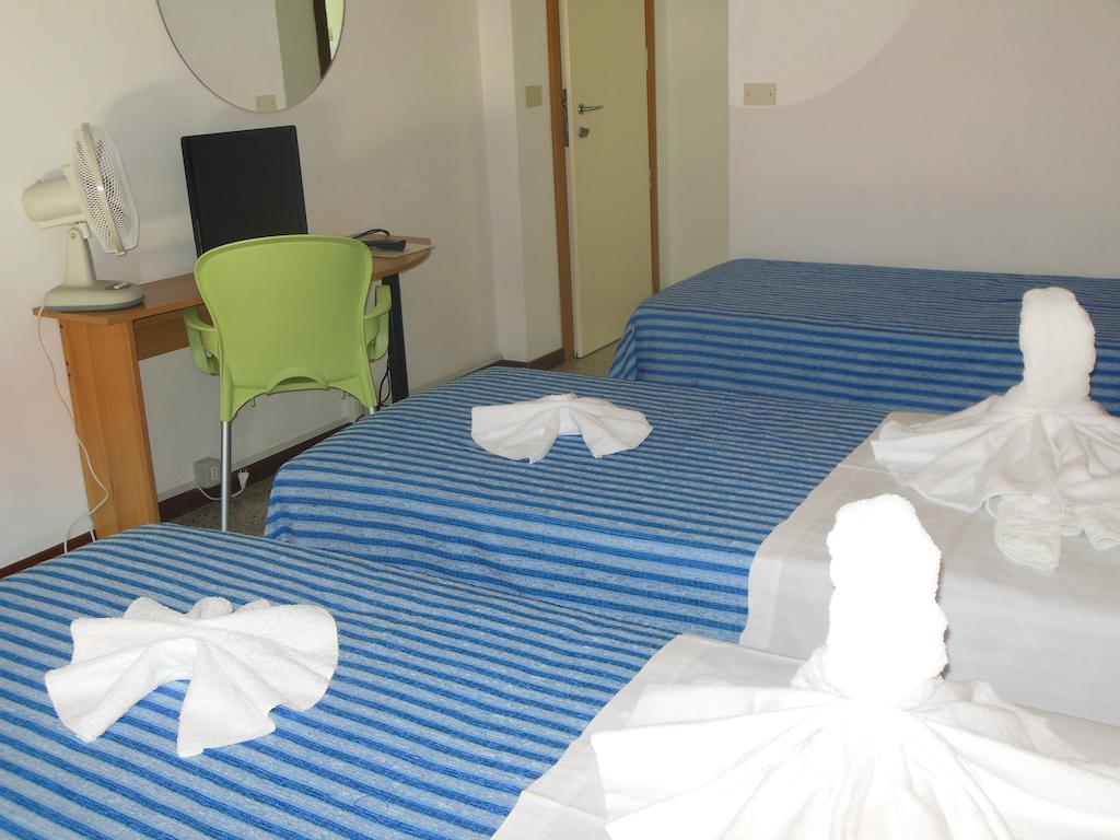 Hotel Edy Rimini Dış mekan fotoğraf