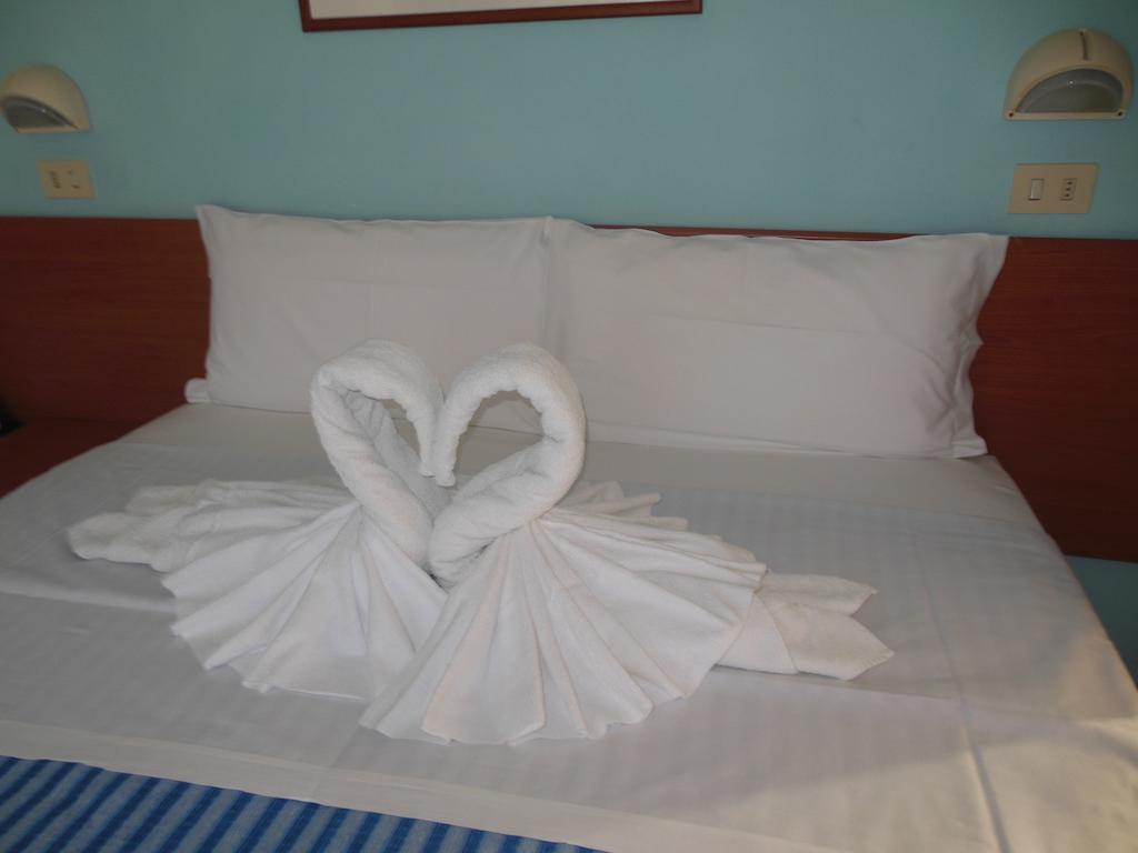 Hotel Edy Rimini Dış mekan fotoğraf