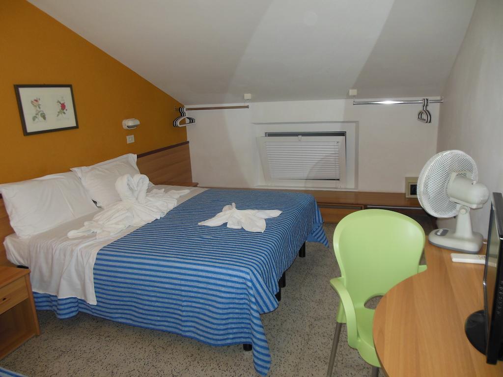 Hotel Edy Rimini Dış mekan fotoğraf