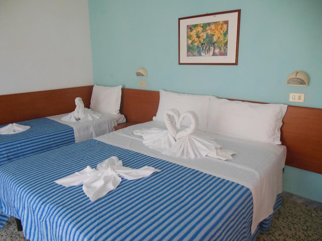 Hotel Edy Rimini Dış mekan fotoğraf