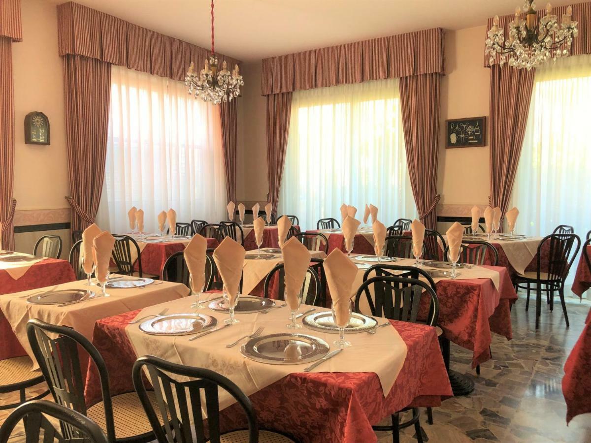 Hotel Edy Rimini Dış mekan fotoğraf
