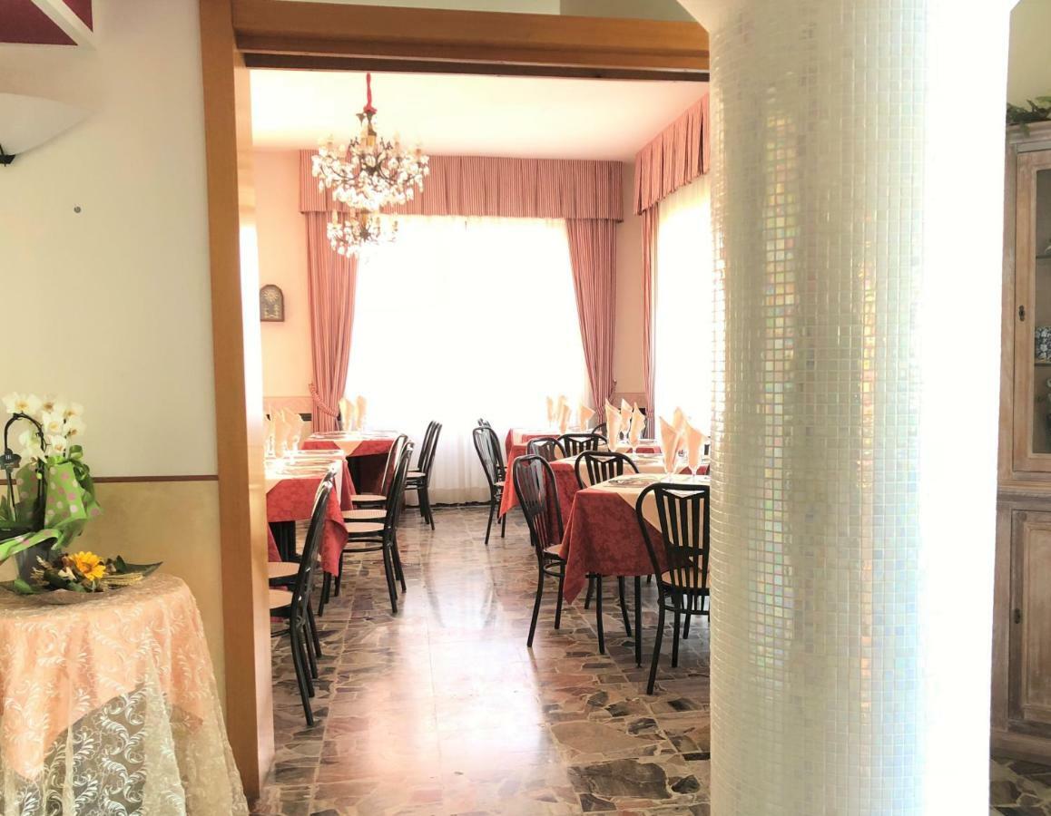 Hotel Edy Rimini Dış mekan fotoğraf
