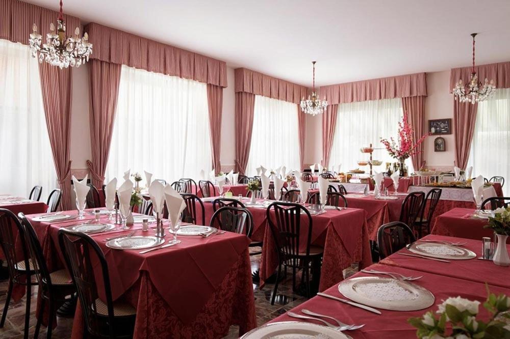 Hotel Edy Rimini Dış mekan fotoğraf