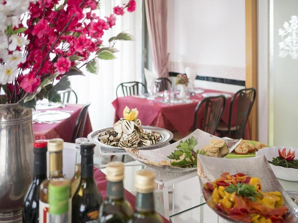Hotel Edy Rimini Dış mekan fotoğraf